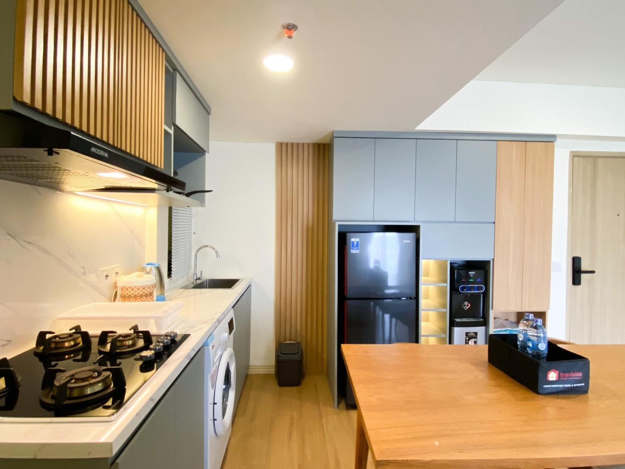 Comfort Living And Warm 3Br At Meikarta Apartment By Travelio Cikarang Buitenkant foto